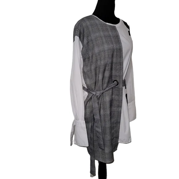 Zara Black and White Asymmetrical Long Sleeve Blouse - Picture 3 of 8